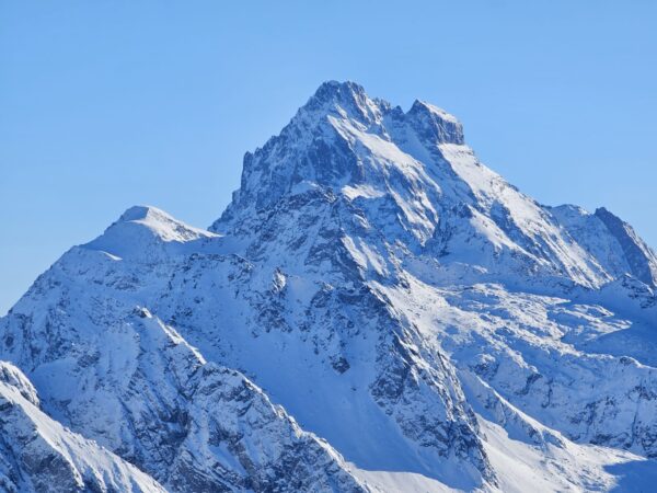 Séjours en gîte et raid à ski en Queyras Clarée Ubaye Hautes-Alpes.