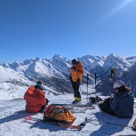 Séjours en gîte et raid à ski en Queyras Clarée Ubaye Hautes-Alpes.