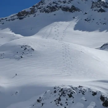 Ski de randonnée dans les Hautes-Alpes .