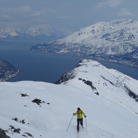 ski de randonnée en Norvège Alpes de Lyngen.