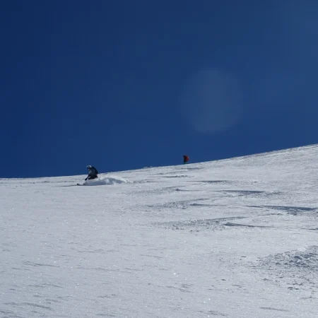 Ski hors piste et freernado dans les Hautes-Alpes.